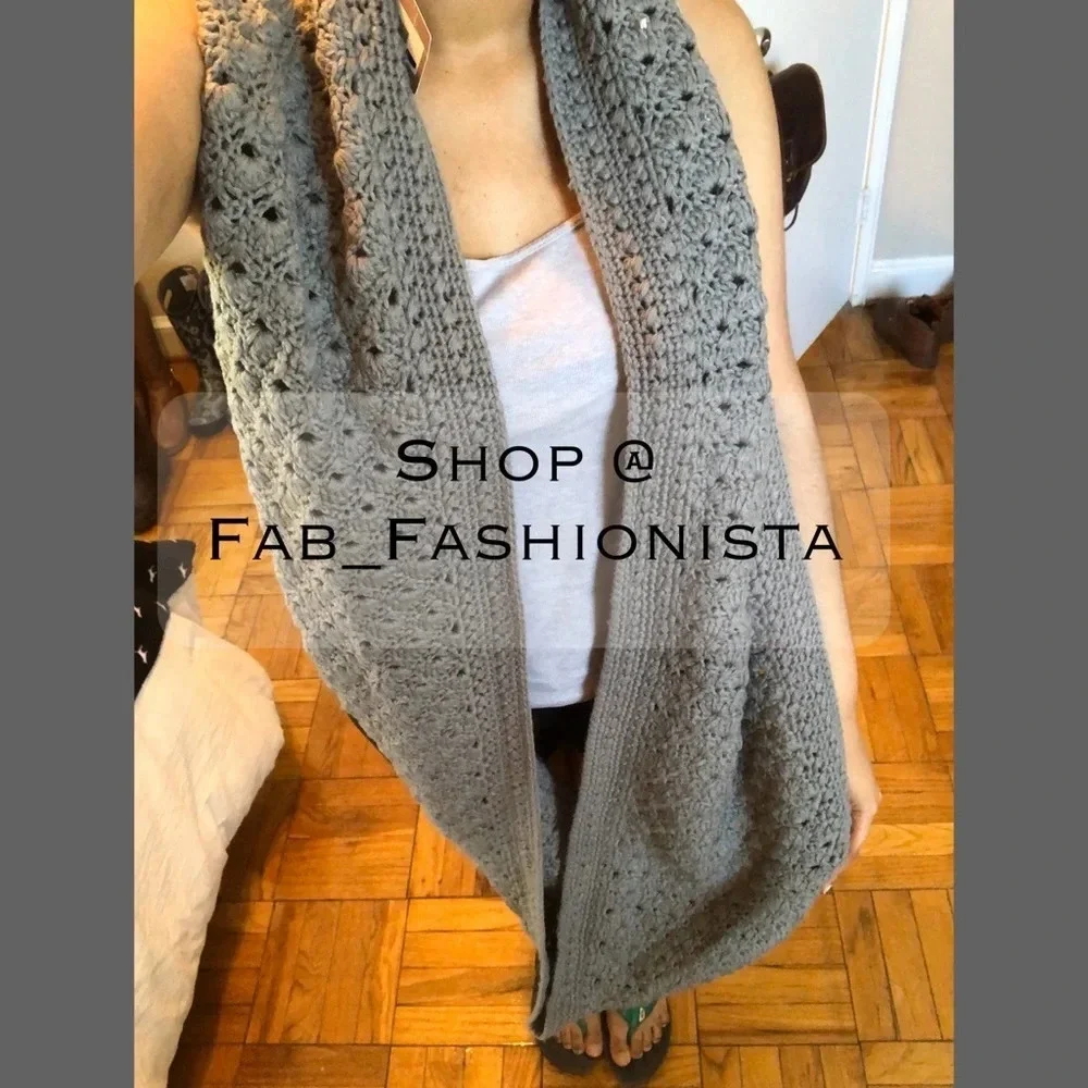 Knit thick long infinity scarf grey